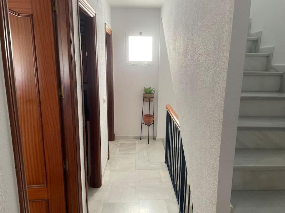 فيلا Casa Lola Conil, Azotea Al Mar Y Parking Solo Familias O Parejas كونيل ذي لا فرونتيرا المظهر الخارجي الصورة
