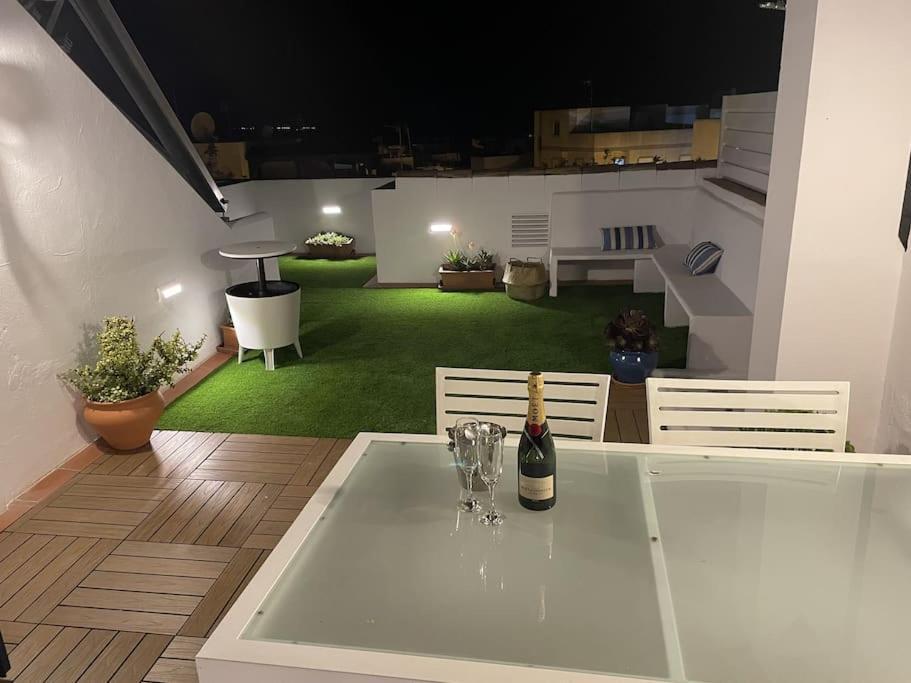فيلا Casa Lola Conil, Azotea Al Mar Y Parking Solo Familias O Parejas كونيل ذي لا فرونتيرا المظهر الخارجي الصورة