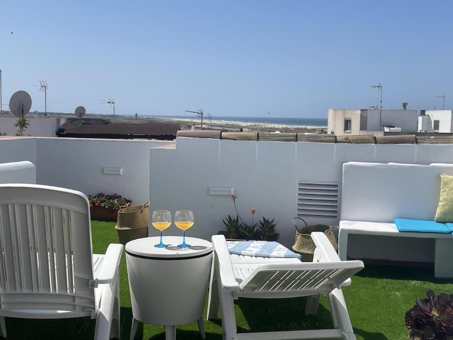 فيلا Casa Lola Conil, Azotea Al Mar Y Parking Solo Familias O Parejas كونيل ذي لا فرونتيرا المظهر الخارجي الصورة